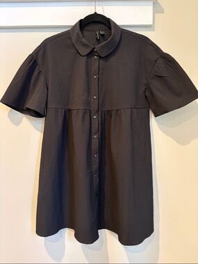 Vero Moda Short-Sleeve Button-Down Tunic Shirt in Black